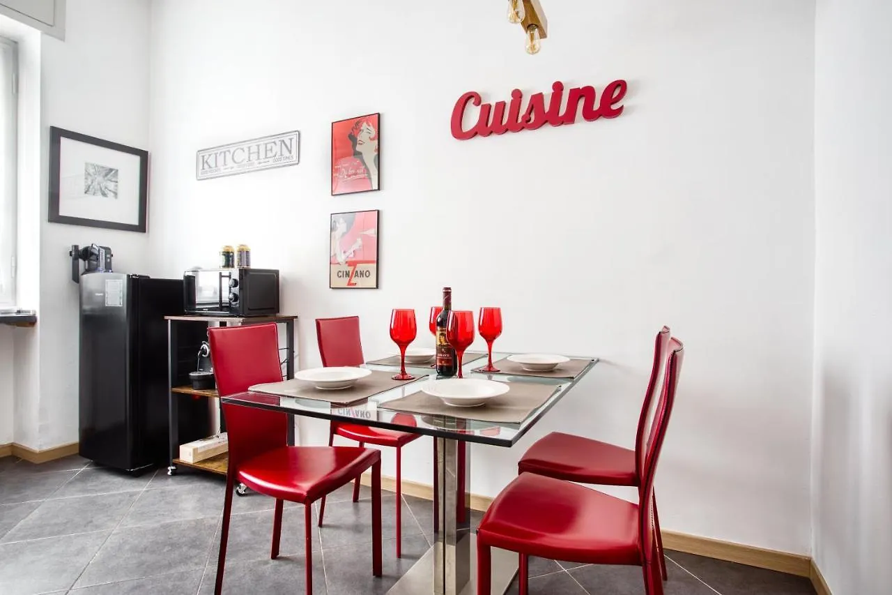 Apartment C Studio - Design Bilo Suite -M3- 8 Min Dal Duomo Milan Italy
