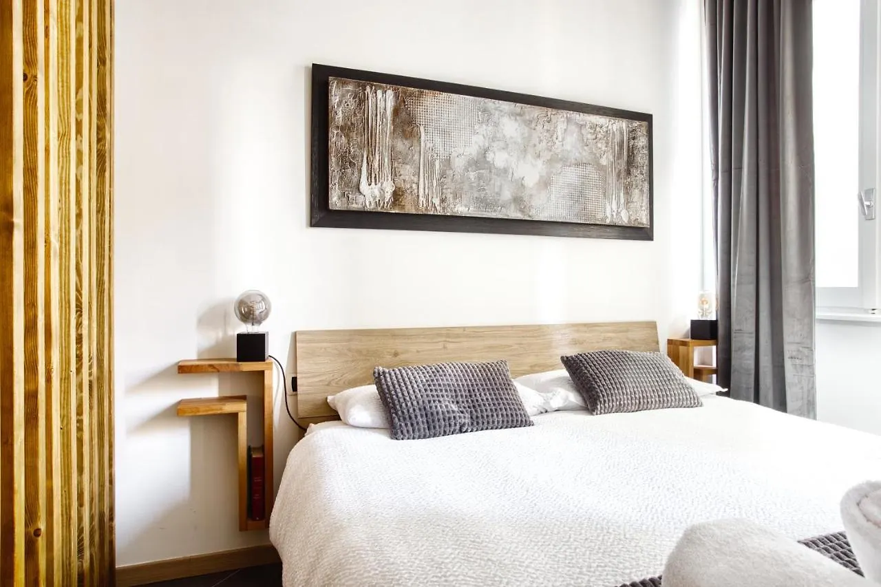 C Studio - Design Bilo Suite -M3- 8 Min Dal Duomo Milan 0*,  Italy