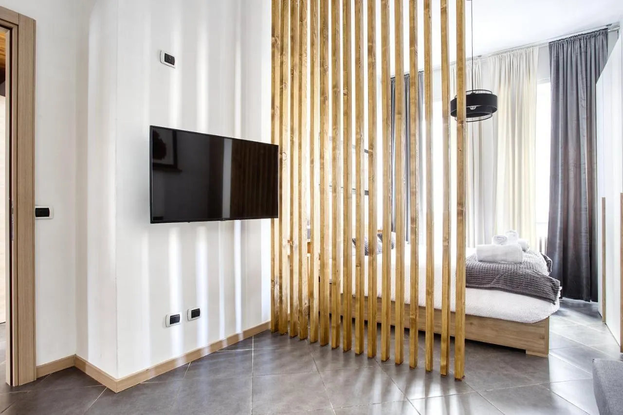 Apartment C Studio - Design Bilo Suite -M3- 8 Min Dal Duomo Milan Italy